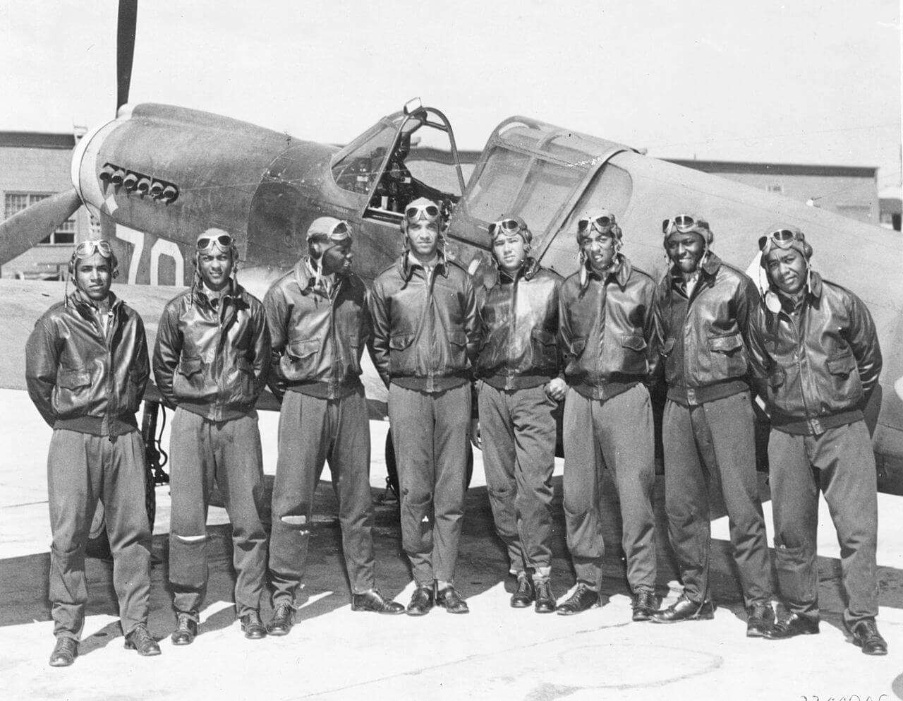 1280px-Tuskegee_Airmen_-_Circa_May_1942_to_Aug_1943